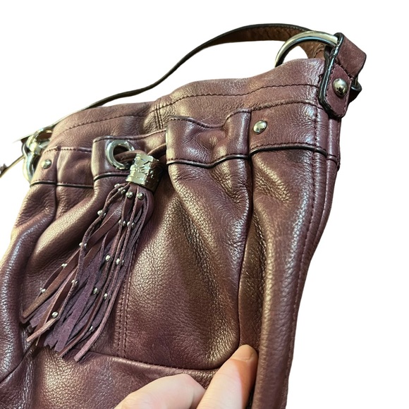 B Makowsky Purple Leather Tassel Small Bag - Picture 3 of 9